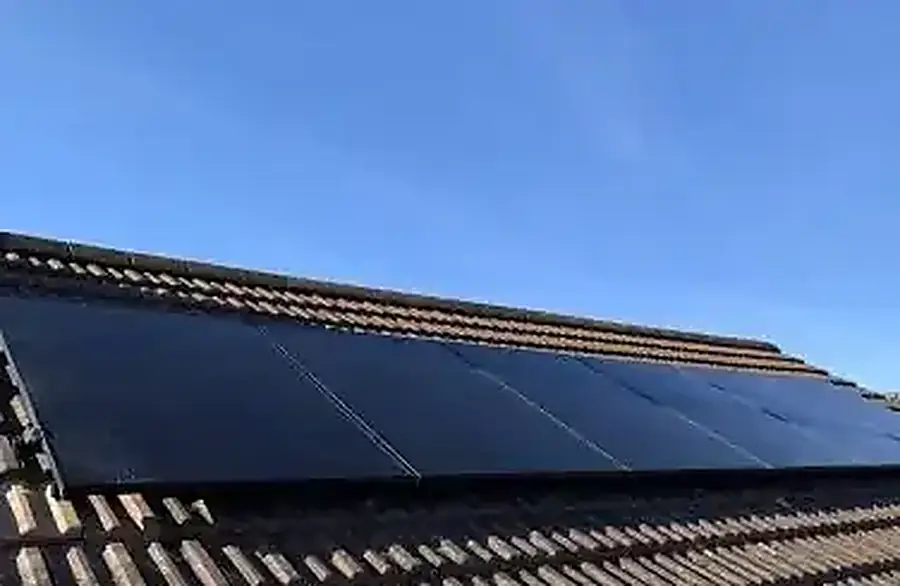 Chantier photovoltaïque La Rochelle (17) · 6 kWc sur Tuiles plates